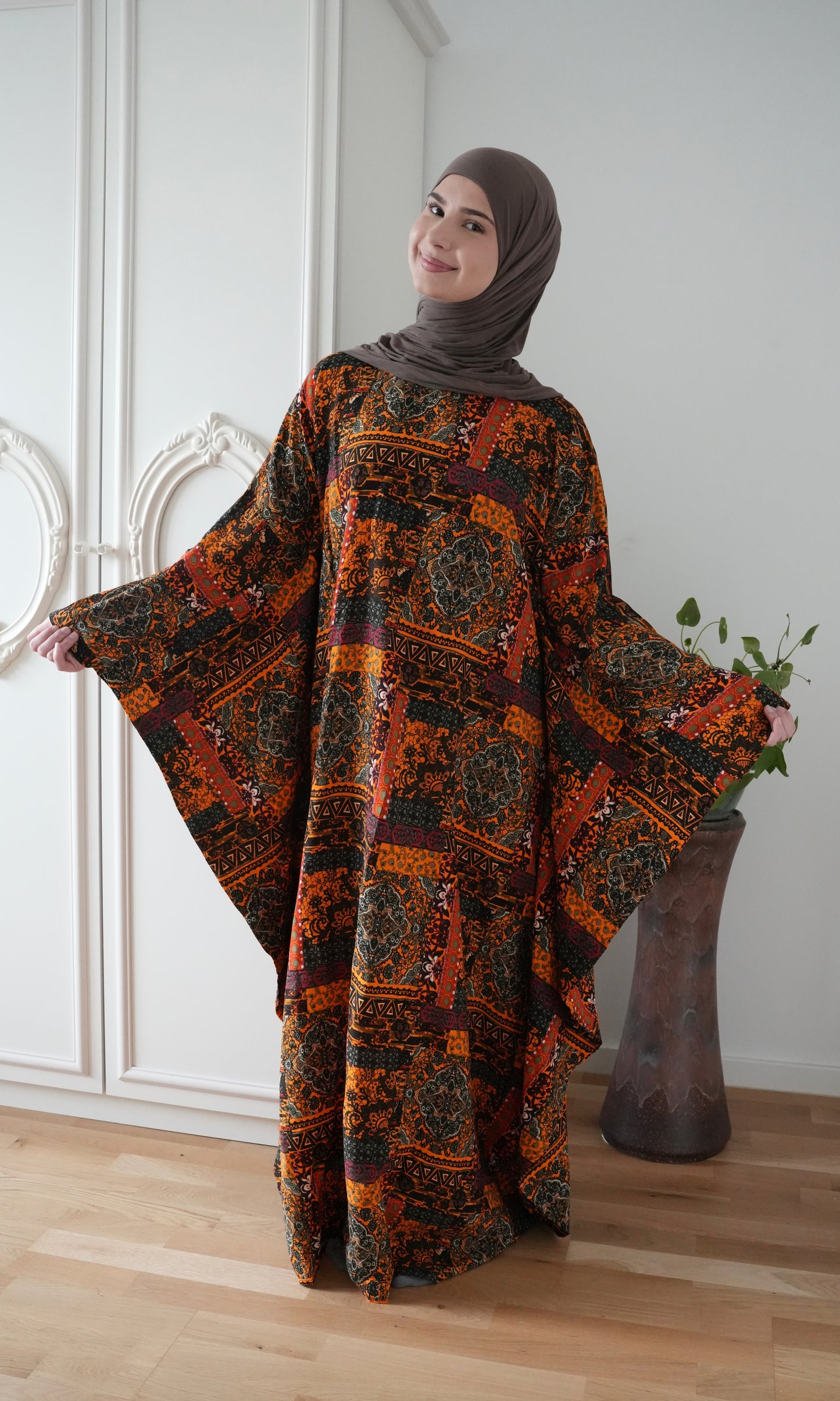 Flowy Abaya